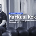 Blogin esittelykuva, jossa kirjoittaja Markus Kokkonen istuu jummpapallon päällä Training roomissa.